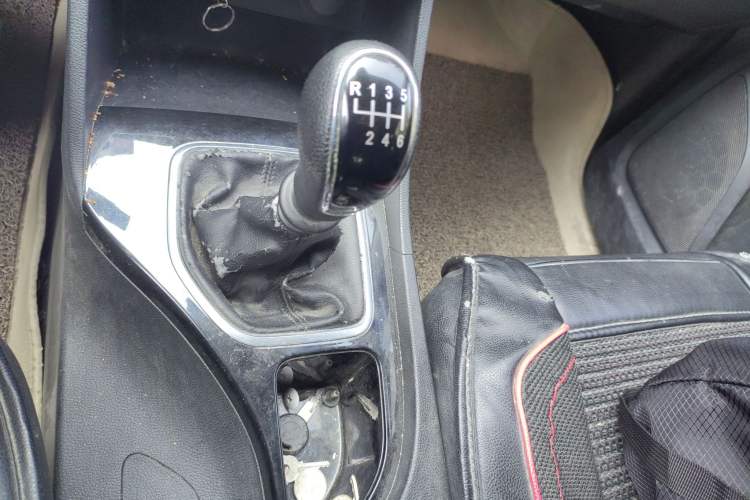 Used Baojun 730 2019 1.5L Manual Fashion Model 7-seater China VI