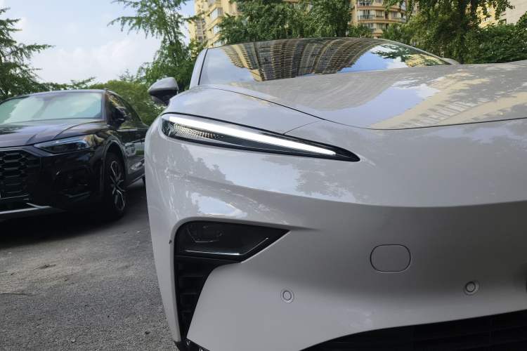 Used Rising F7 2023 Advanced Pro Edition
