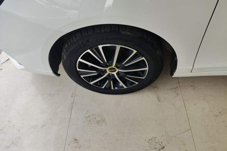 Used Roewe i5 2021 1.5L CVT Platinum Edition Left Front Wheel Hub