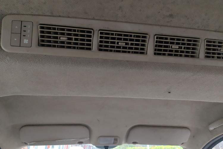 Used Wuling Rongguang V 2018 1.5L Standard Version Headliner