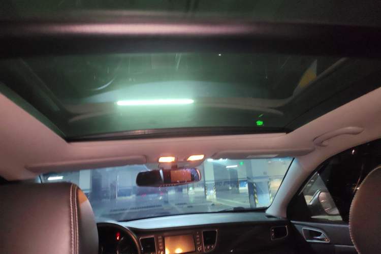 Used Hyundai Mistra 2016 1.6T Automatic Smart GLS Headliner