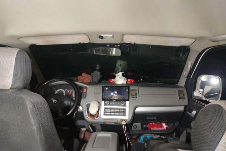 Used Foton Scenic G7 2016 2.0L Commercial Version Long Wheelbase High Roof – 4Q20M