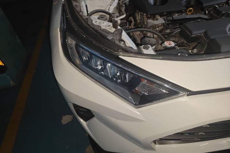 Used Toyota RAV4 2020 2.0L CVT Two-Wheel Drive Fashion Edition
