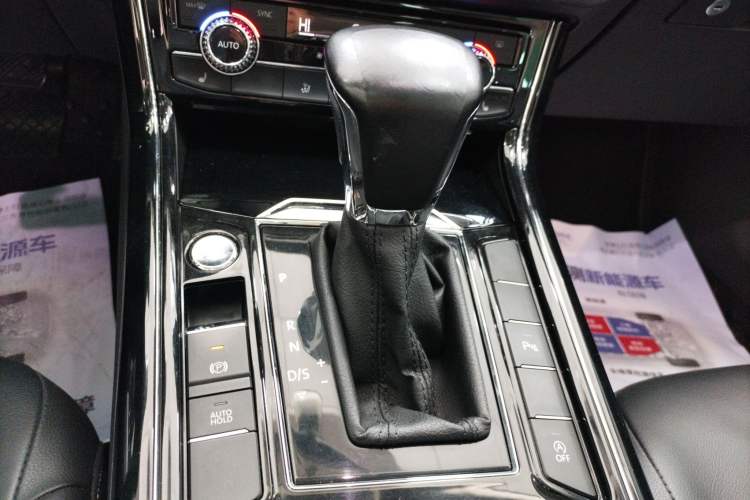 Used Volkswagen Phideon 2018 380TSI Two-Wheel Drive Business Edition
