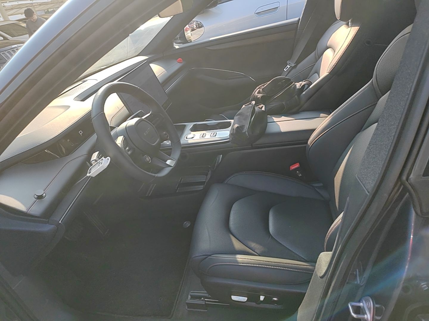 Xiaomi Auto SU7 2024 Rear-Drive Standard Founder Edition — снимка 17