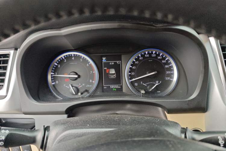 Used Toyota Highlander 2018 2.0T Four-Wheel Drive Prestige Version 7 Seats China VI Standard Instrument Cluster