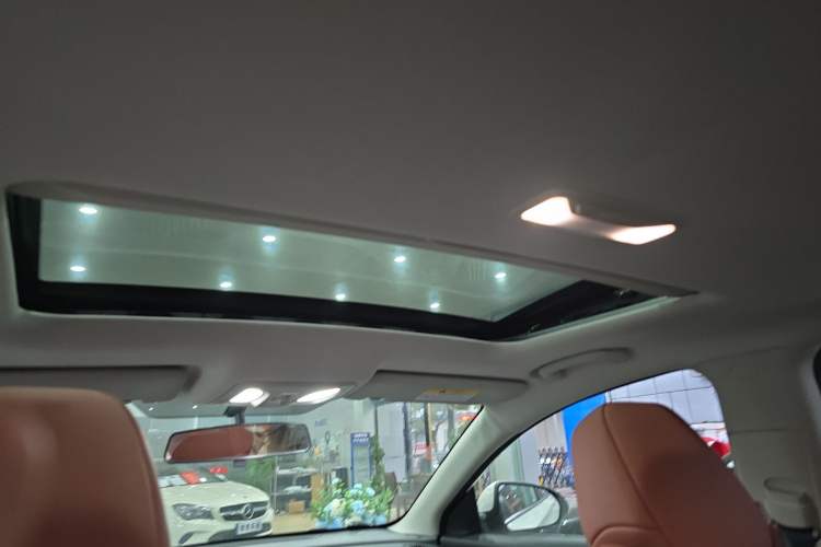 Used CHANGAN Eado 2023 Changan Edition PLUS Blue Whale NE 1.4T GDI DCT Prestige Version Headliner