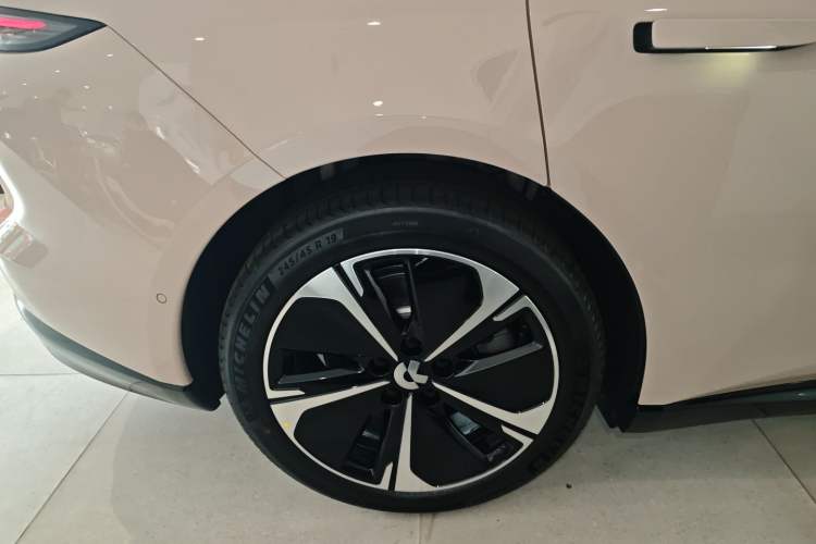 Used Nio ET5T 2025 75 kWh Touring