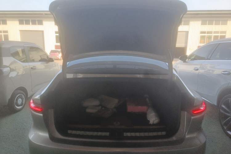 Used Nio ET7 2024 75 kWh Executive Edition