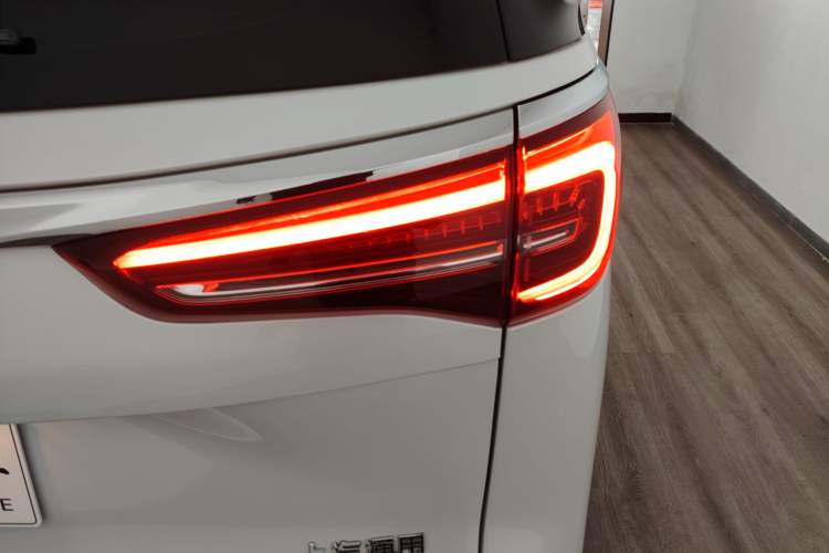 Used Buick GL8 2022 ES Landtrek 653T Comfort Edition