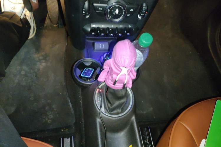 Used MINI 2011 1.6L ONE
