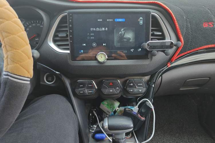 Used GAC Trumpchi GS4 2015 200T G-DCT Elite Edition Audio And AC Panel