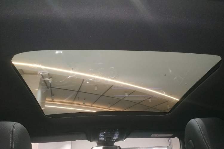 Used Mercedes-Benz A-Class 2021 A 200 L Sport Sedan Fashion Model
