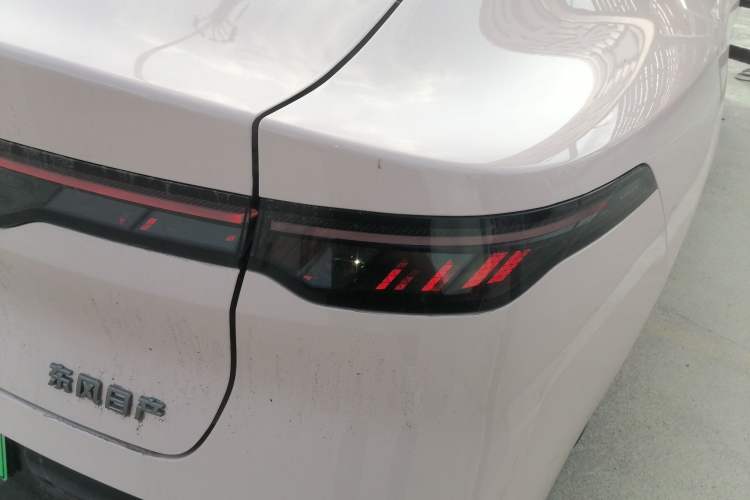 Used Nissan N7 2025 625 Max Exterior 3