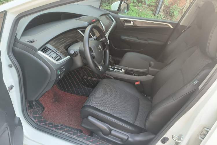 Used Honda Jade 2020 1.8L automatic Comfort version Left Front Seat