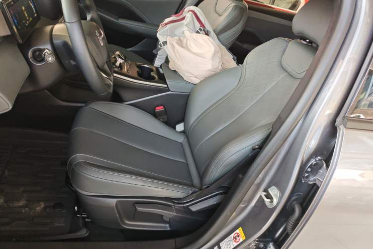 Used BYD Qin PLUS 2025 DM-i Smart Drive 55KM Leading Model
