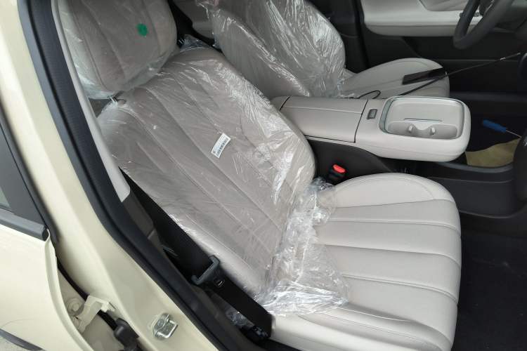 Used AION UT 2025 330 Starlight Edition
