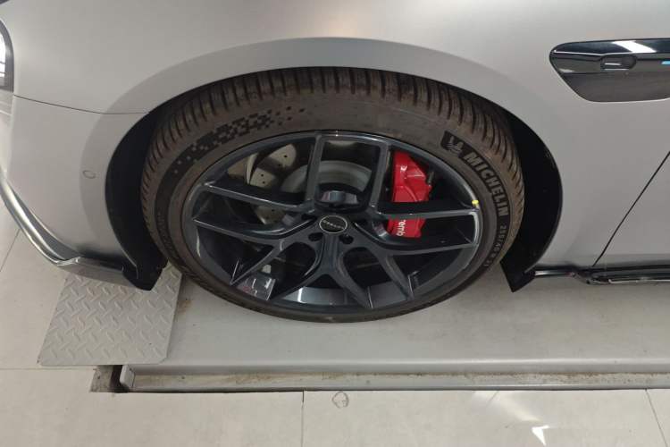 Used Hima Luxeed S7 2025 785 km Ultra