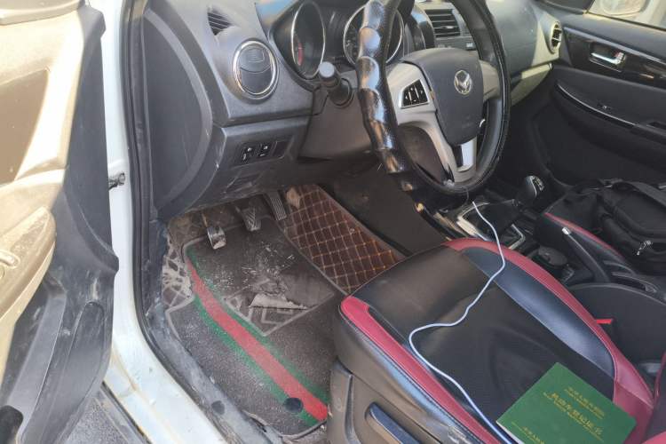 Used HYOSOW S3 2014 1.5L Comfort Version China IV Emission Standard Driver Seat