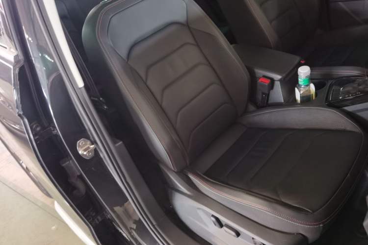 Used Volkswagen Tayron 2020 330TSI Two-Wheel Drive Luxury Smart Connectivity Version Right Front Seat