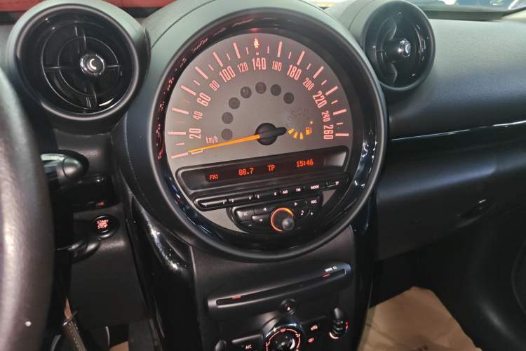 Used MINI Countryman 2014 1.6T COOPER ALL4 Fun Audio And AC Panel