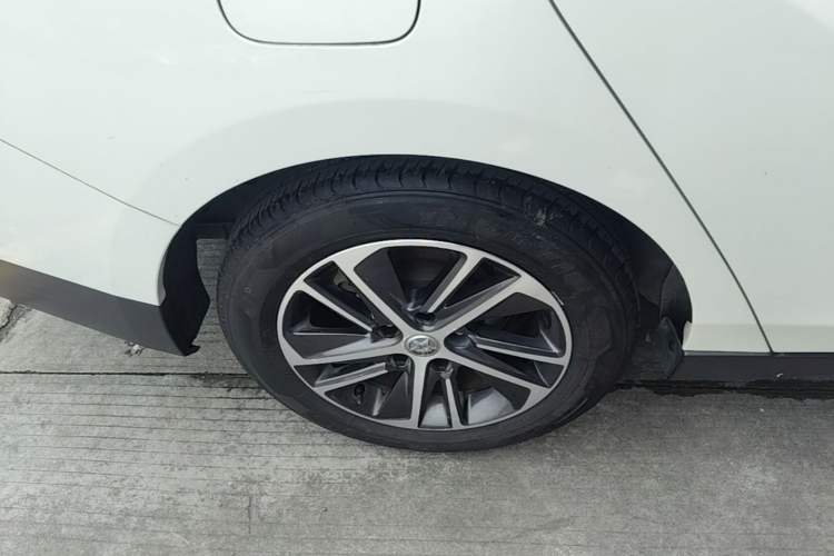 Used Venucia D60 2018 1.6L CVT Smart Connect Elite Edition
