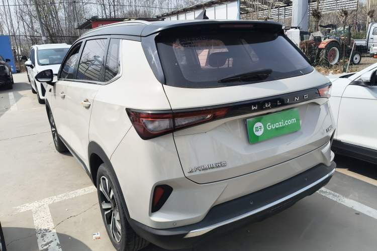 Used Wuling Asta 2021 1.5T CVT Starlight Edition
