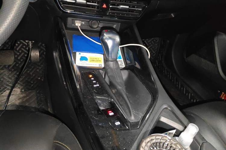 Used Roewe i5 2021 Revised 1.5L CVT Starry Edition
