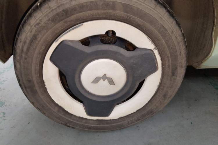 Used Wuling Hongguang MINIEV 2022 Macaron Premium Model – Lithium Iron Phosphate Right Rear Wheel Hub