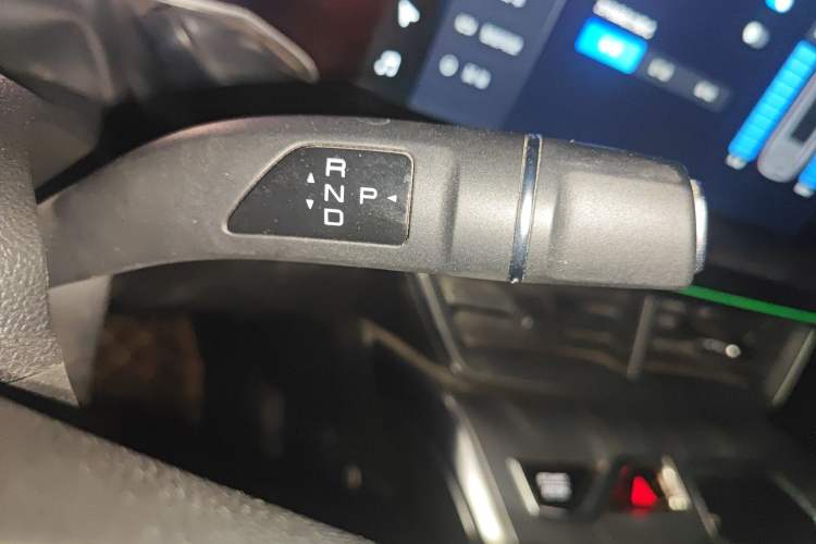Used Haval XY 2022 1.5T Smart Edition Gear Lever