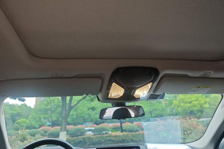 Used BMW 5 Series New Energy 2019 Updated Version 530Le Luxury Package Headliner