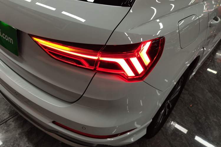 Used Audi Q3 2020 35 TFSI Ambition Dynamic Edition
