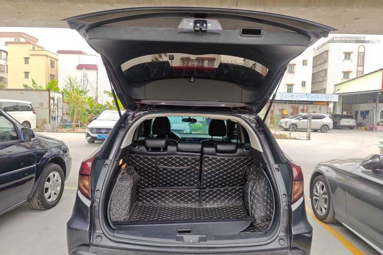 Used Honda Vezel 2018 1.5L CVT 2WD Technology Elite Model
