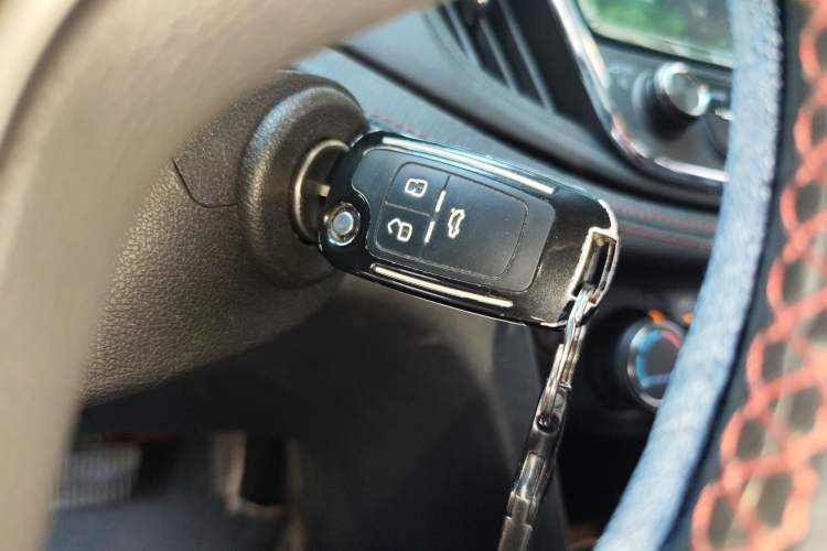 Used Chevrolet Monza 2019 RS 330T Automatic Comfort Edition China VI Standard
