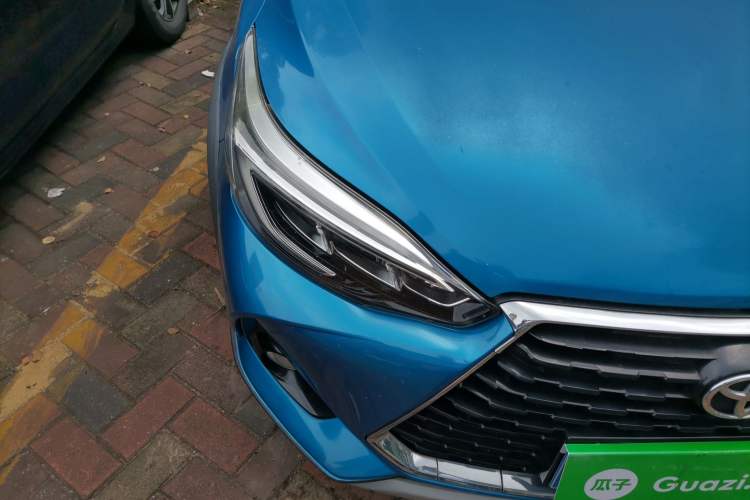 Used Toyota YARiS L Zhi Xuan 2020 X-Trail X 1.5L CVT Luxury Edition Right Front Headlight