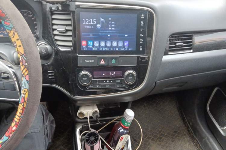 Used Mitsubishi Outlander 2018 2.0L Two-Wheel Drive Glory Edition 5 Seats Audio And AC Panel