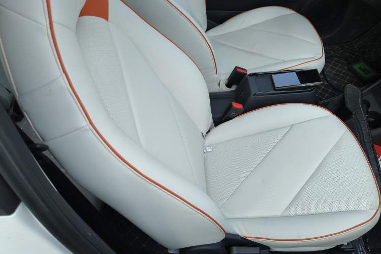 Used Chery Little Ant 2024 Refreshed Version Youth Edition 321 km Beloved Edition 29.23 kWh