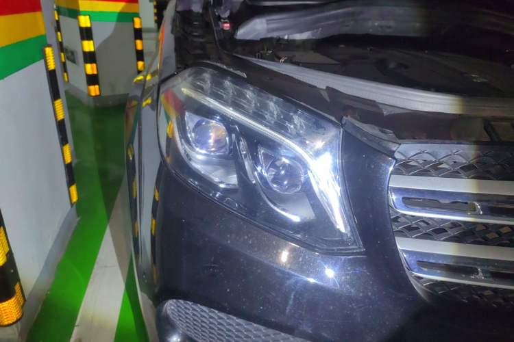 Used Mercedes-Benz GLS-Class 2017 GLS450 Middle East version Right Front Headlight