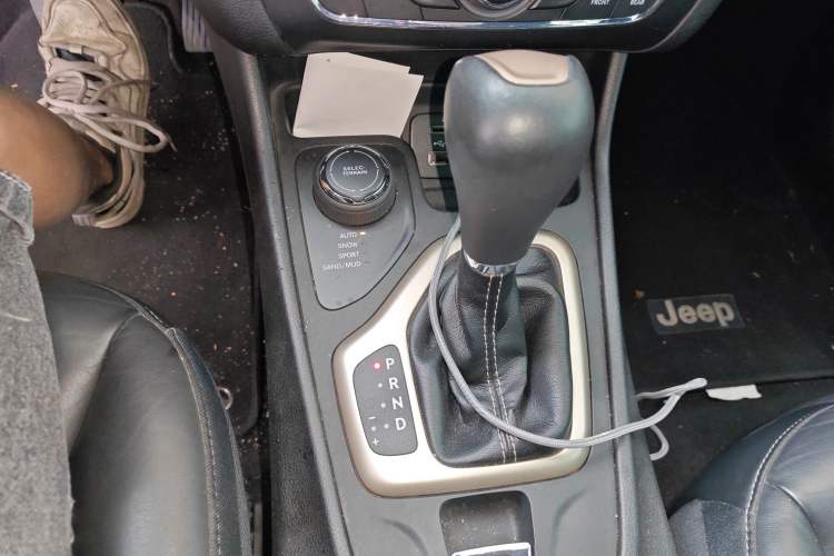 Used Jeep Cherokee 2016 2.4L Professional Smart Version