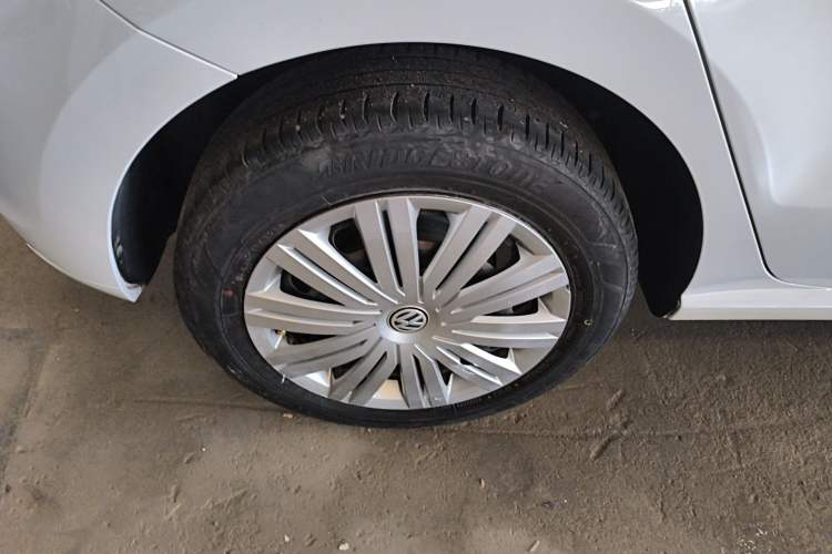 Used Volkswagen Polo 2018 1.5L Automatic Enjoyment Model Right Rear Wheel Hub