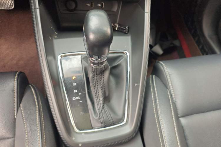 Used MG ZS 2018 1.5L Automatic Luxury Edition China V Standard