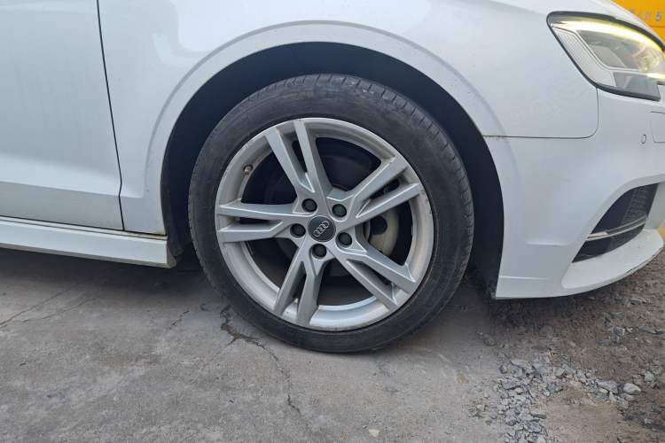 Used Audi A3 2019 Limousine 35 TFSI Fashion Edition China VI Emission Standard