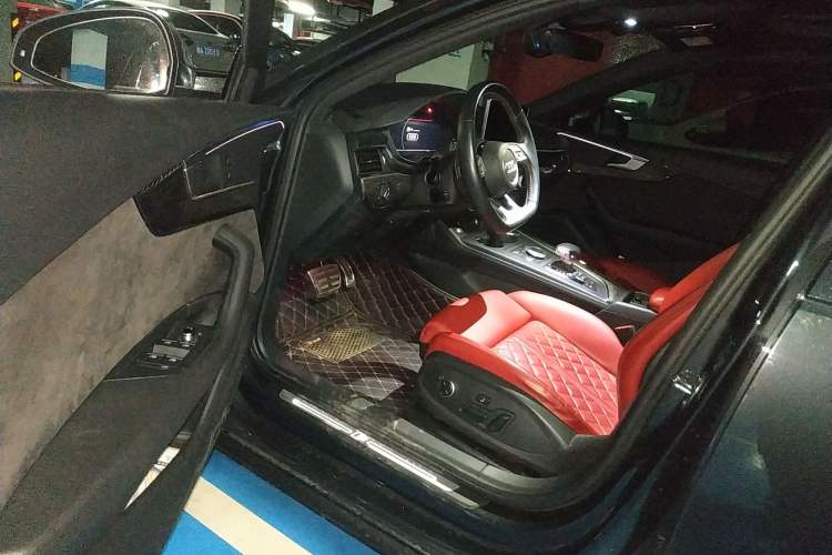 Used Audi S4 2018 S4 3.0TFSI Driver Seat