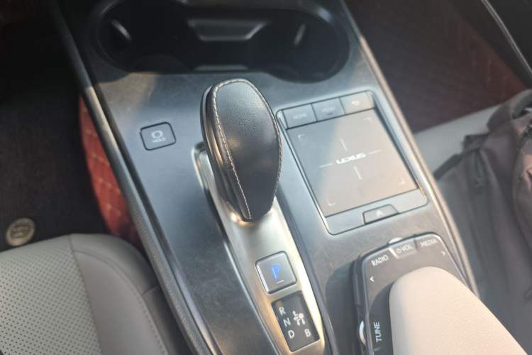 Used Lexus UX New Energy 2020 300e Pure·Enjoy Edition Gear Lever