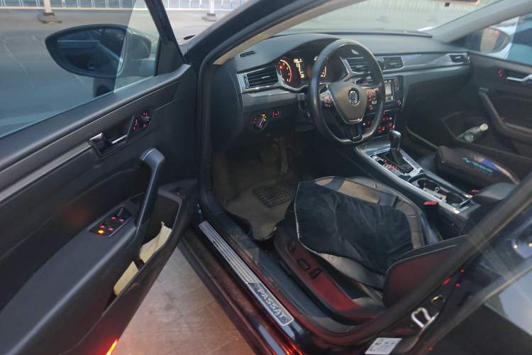 Used Volkswagen Passat 2017 330TSI DSG Luxury Edition