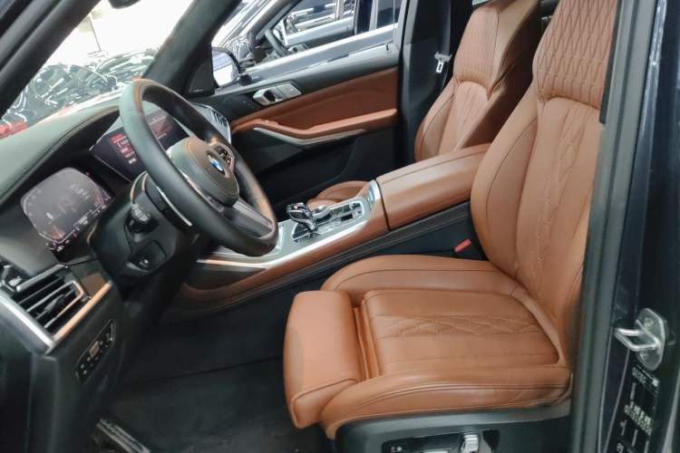 Used BMW X7 2020 xDrive40i Luxury M Sport Package