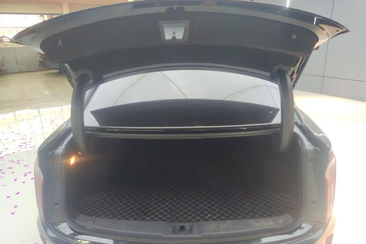 Used Hongqi E-QM5 2023 620km PLUS