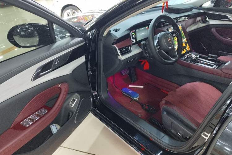 Used Hongqi H5 2025 1.5T DCT Qiyun 500 000th Unit Commemorative Edition Driver Seat