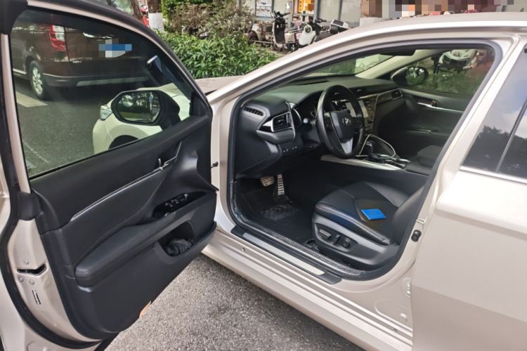 Used Toyota Camry 2018 Dual-Engine 2.5 HG Luxury Edition Driver Seat