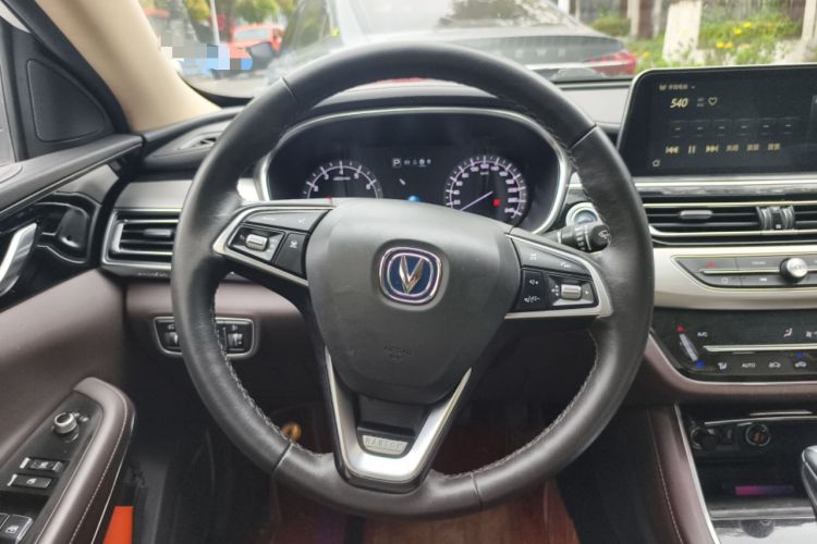 Used CHANGAN Raeton CC 2018 1.5T Automatic Haoya Model Guangmang Edition China V Standard Steering Wheel